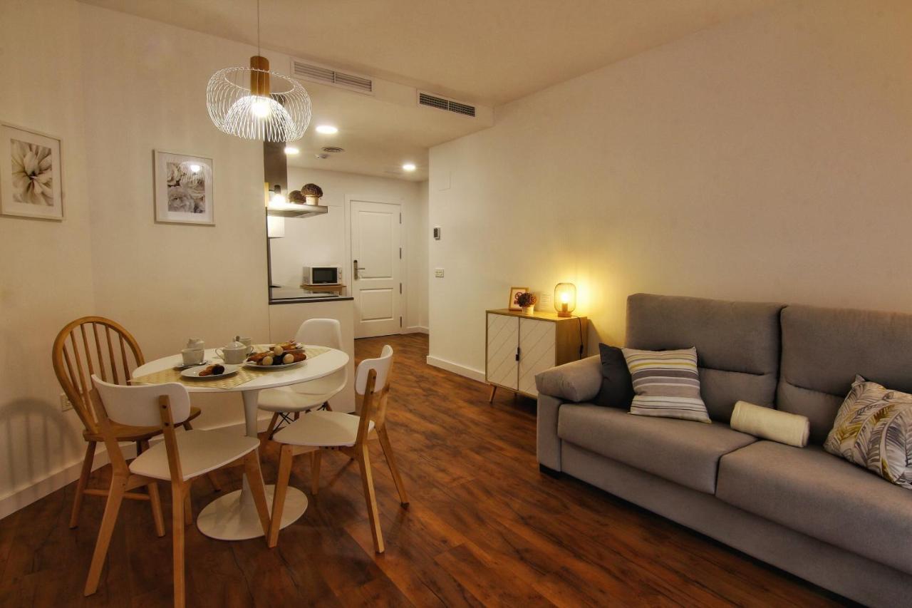 Apartamentos Almada Saragossa Exterior foto